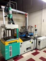 1999 44 ton Arburg Allrounder Universal 2.3 oz. Silicone Rubber Injection Molding Machine Used Injection Molding Machine For Sale
