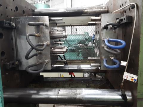 1987 360 ton Nissei 60 oz FS360