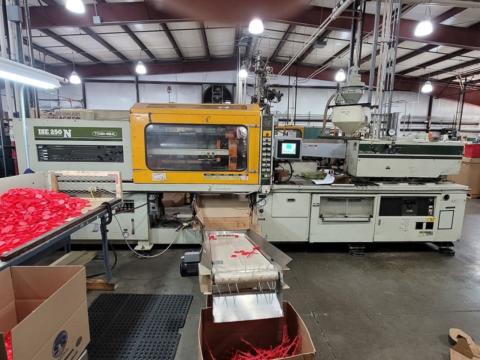1987 250 ton Toshiba 24 oz. ISE250 Injection Molding Machine