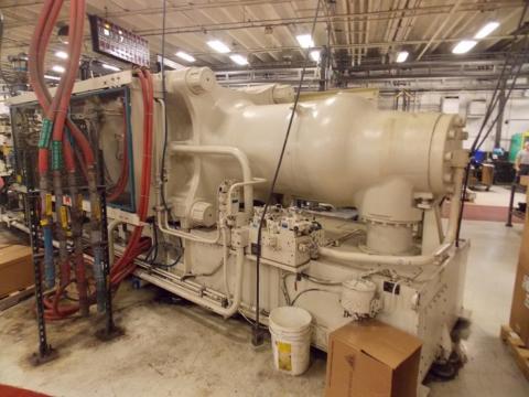 1992 720 ton Mitsubishi, 143 oz