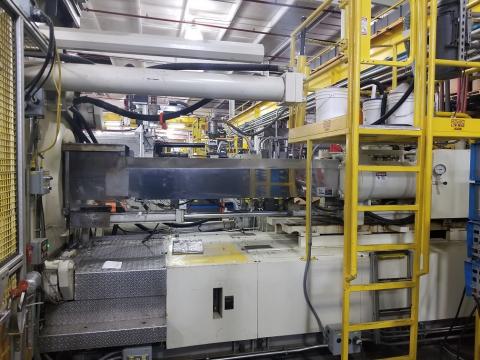 1999 950 ton Toshiba 252 oz Double Wide Platen