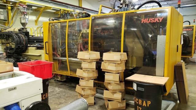 2000 550 ton Husky, 79 oz G500 RS100/85