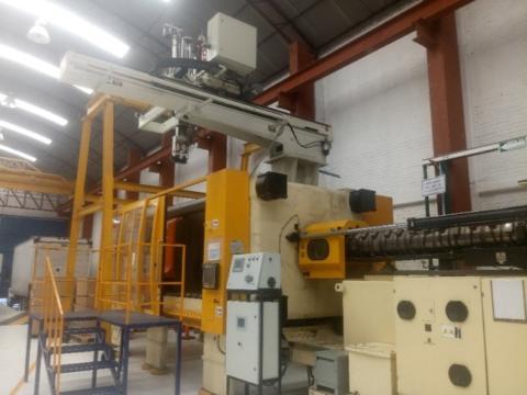 2000 1100 ton Husky 211 oz H1000 Hylectric