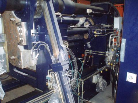 2005 250 ton Rutil Rubber Injection Molding Machine