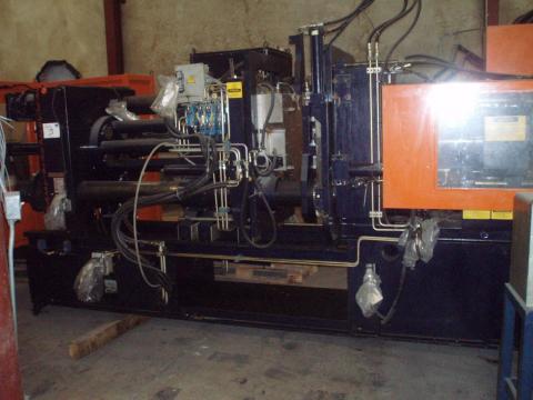 2005 250 ton Rutil Rubber Injection Molding Machine