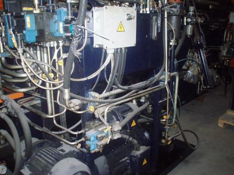 2005 250 ton Rutil Rubber Injection Molding Machine