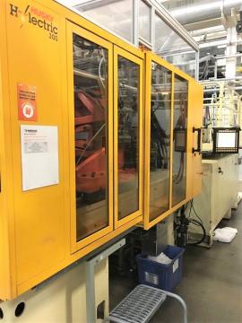 2006 330 ton Husky H300 28.7 oz Hylectric