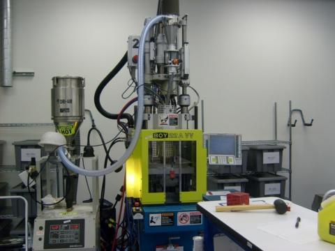 2008 22 ton Boy .95 oz. Vertical Vertical injection molding machine