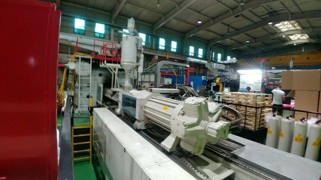 2011 2700 ton Krauss-Maffei KM2700-17200MX 310 oz