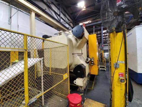 1996 3465 ton Husky 1992 oz D3150P 290/290 E170 Injection Molding Machine