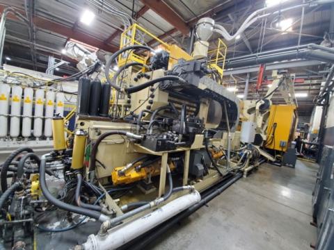 1996 3465 ton Husky 1992 oz D3150P 290/290 E170 Injection Molding Machine