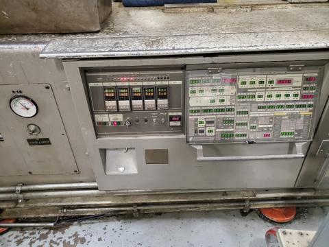 1993 500 ton Toshiba 80.4 oz