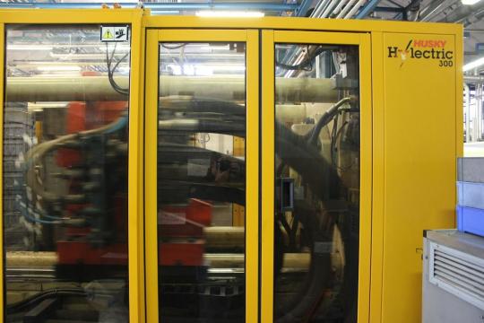 2004 330 ton Husky Hylectric H300
