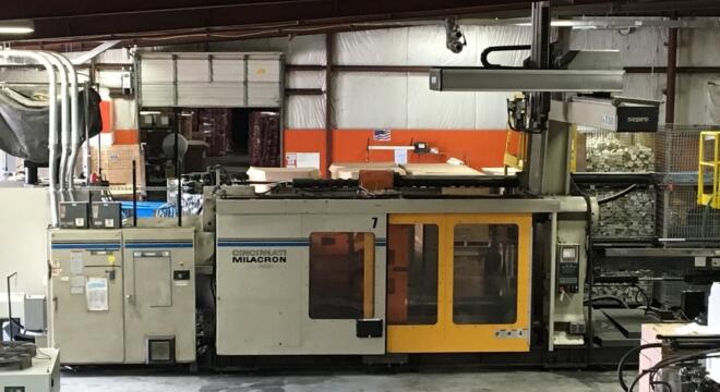 1996 1500 ton Cincinnati Injection Injection Molding Machine