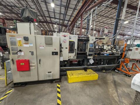 1997 250 ton Cincinnati Milacron 11 oz. MH250 Injection Molding Machine