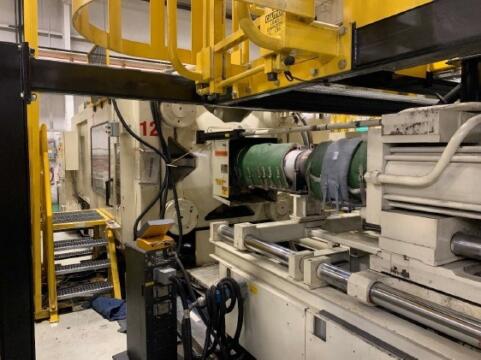 2000 850 ton Cincinnati 116 oz. Injection Molding Machine