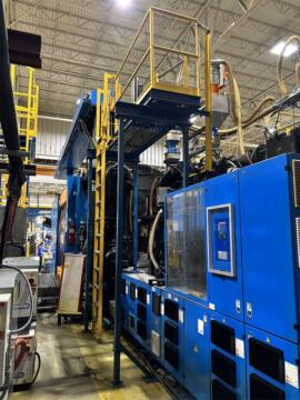 2002 Engel 2000 ton 2-Color Injection Molding Machine