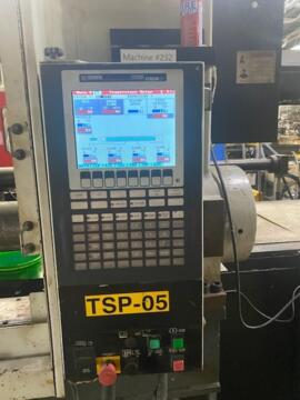 2004 880 ton Cincinnati 179 oz. Injection Molding Machine