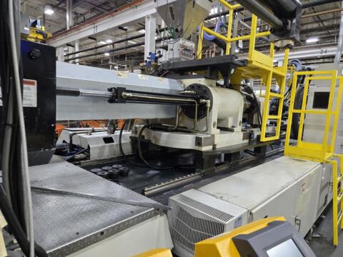 2008 1100 ton Cincinnati 93 oz. MG1000 2 Platen Injection Molding Machine