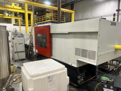 2009 220 ton Cincinnati NT220 17.9 oz. Electric Injection Molding Machine