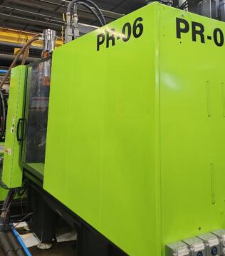 2009 550 ton Engel 111 oz. Injection Molding Machine Ecodrive