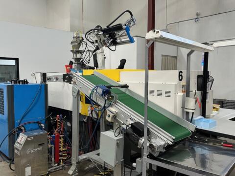 2021 138 ton Cincinnati Roboshot 3.4 oz. Electric Injection Molding Machine