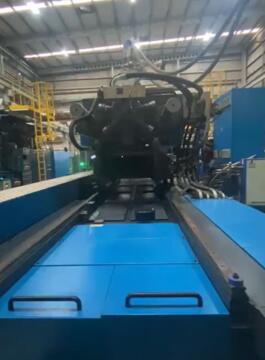 2022 3640 ton LS Mtron 575 oz. the One 3300 Injection Molding Machine