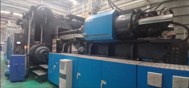 2022 3330 ton LS Mtron 575 oz. the One 3300 Injection Molding Machine