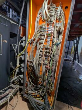 2000 3500 ton Cincinnati 540 oz. Injection Molding Machine