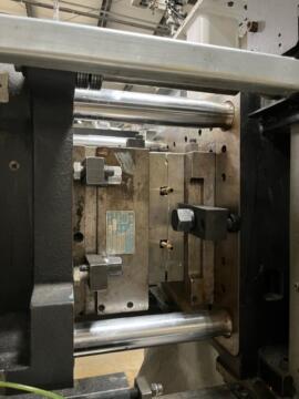 2005 55 ton Cincinnati Roboshot 1.95 oz. Electric Injection Molding Machine