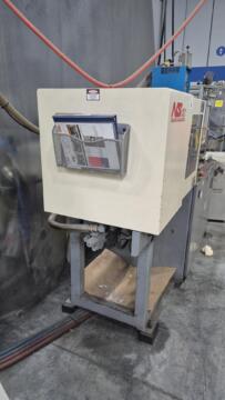 2004 21 ton Nissei 0.84 oz. NS20 Injection Molding Machine