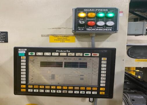 2004 1000 ton Husky 249 oz. H1000 Injection Molding Machine