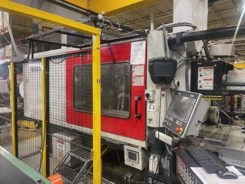 2012 550 ton Cincinnati MM550 140 oz. Injection Molding Machine