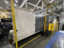 2003 1000 ton UBE 160 oz. Injection Molding Machine
