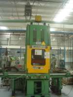 1995 Newbury, 200 Ton Vertical Shuttle, 15 oz.