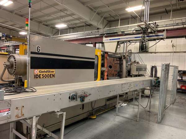 1994 500 ton Goldstar 75.8 oz. Injection Molding Machine