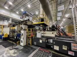1999 3000 ton Cincinnati 362 oz. Injection Molding Machine